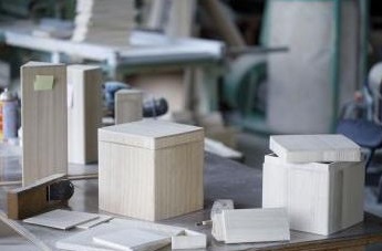 美術木箱うらた